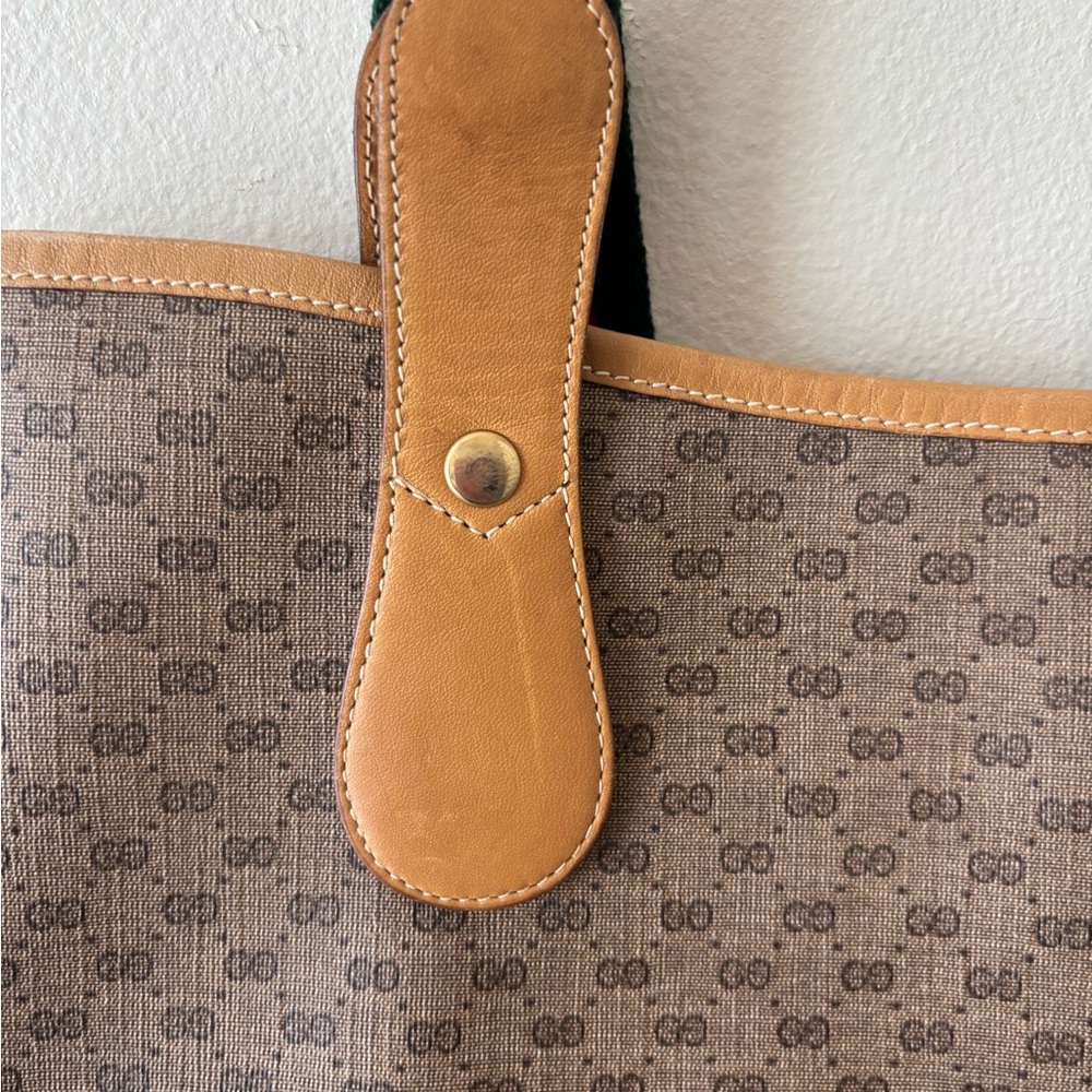 Gucci Beige and Tan Tote with Green and Red Straps - Picture 4 of 12